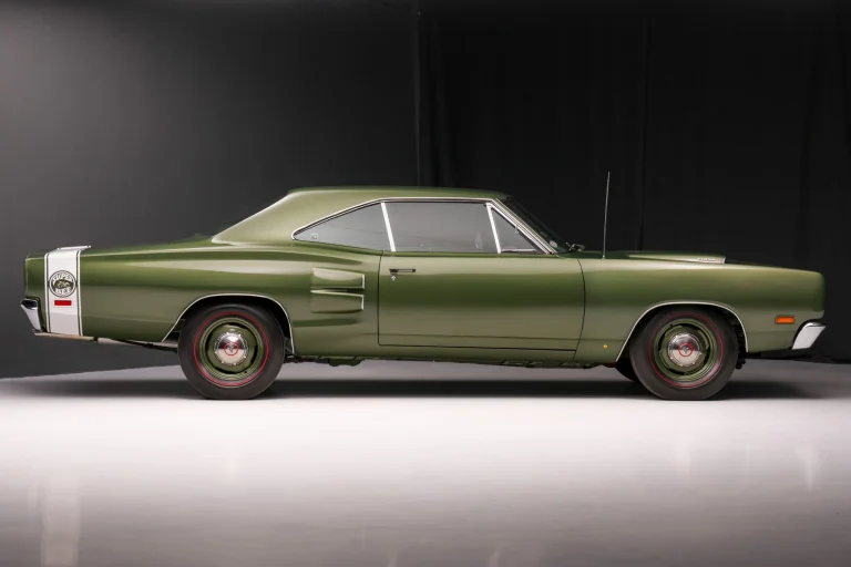 Vehicle image 33